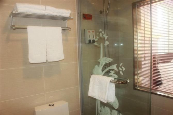 Shanghai Yiting 6+E Hotel - Lujiazui Pokój zdjęcie