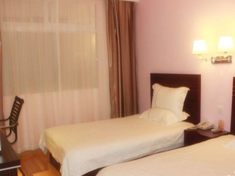 Shanghai Yiting 6+E Hotel - Lujiazui Zewnętrze zdjęcie